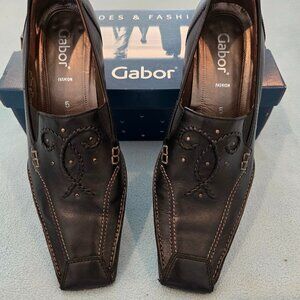 Vintage Gabor Black Calf Pump Square Toe w/2 inch heel -Size US 7M